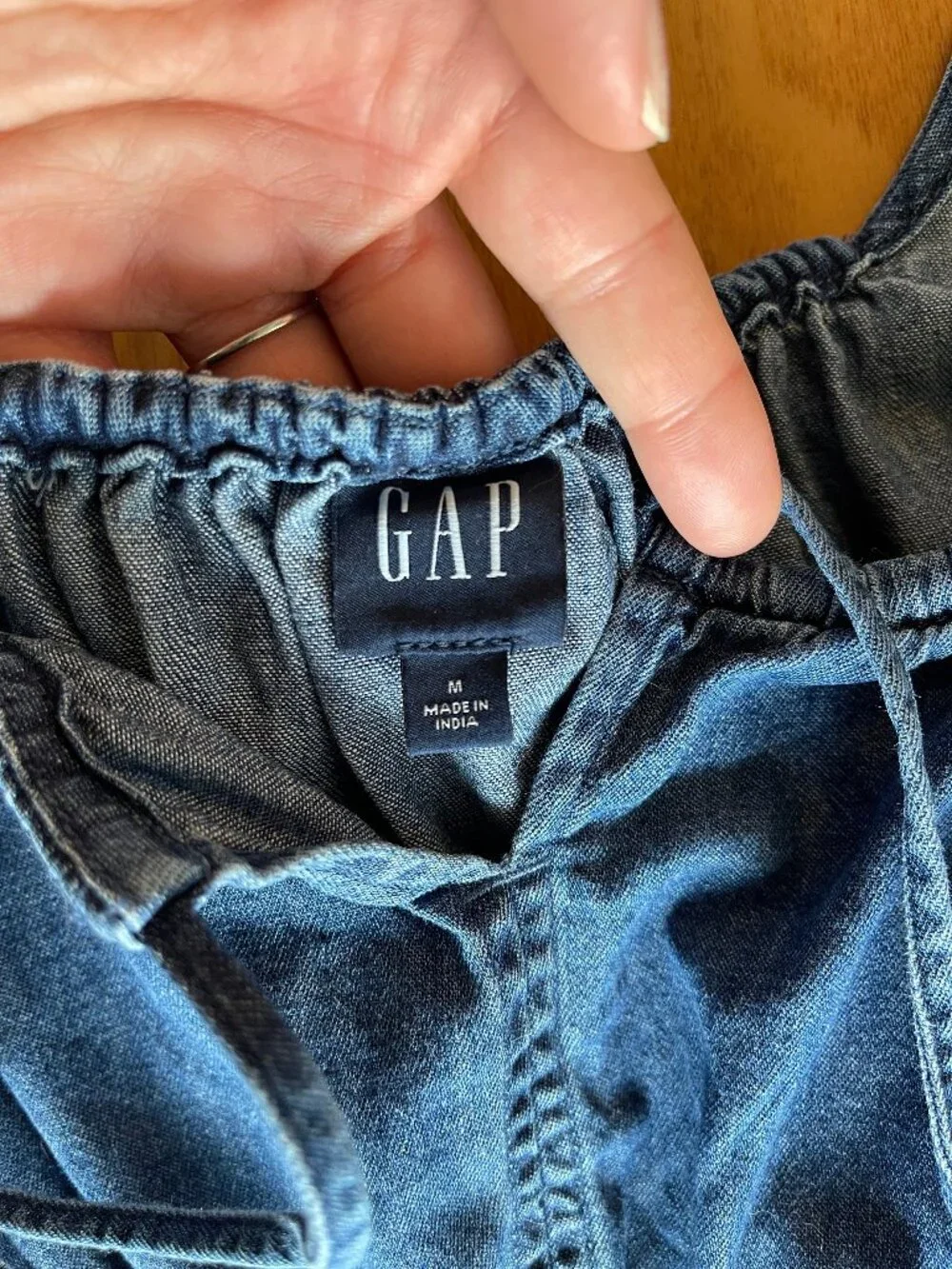 GAP tie-front smocked waist mini dress. Perfect for concerts! - Picture 6 of 8